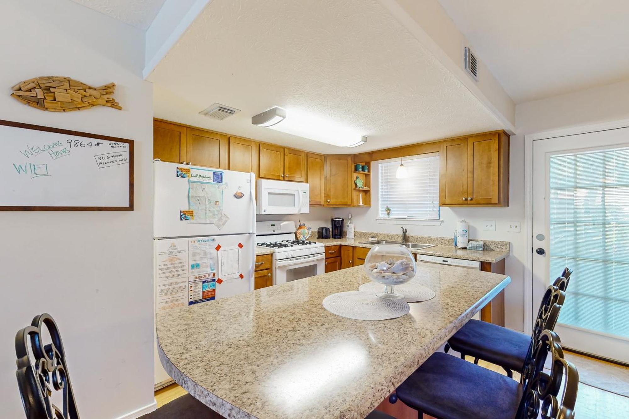 Gulf Highlands - White Sandy Getaway *